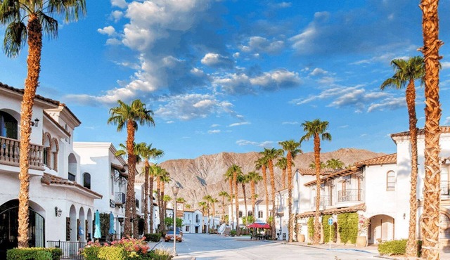 Downtown La Quinta Charmer- Walk to Dining Shops