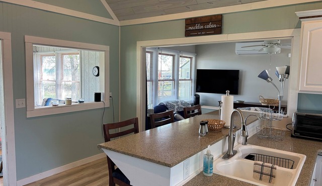 Easy-Access Gull Lakefront Cabin: All-Inclusive Family Friendly Yard & Water Fun
