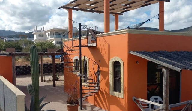 El Sargento/La Ventana Private Home near the Beach. Strong Wi-Fi, Smart TV!