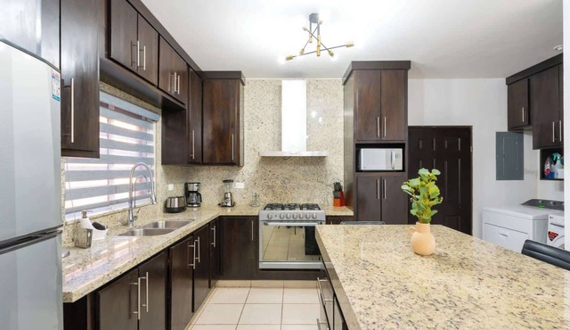 Elegant House in Las Provincias Nvo Mex 3 BR
