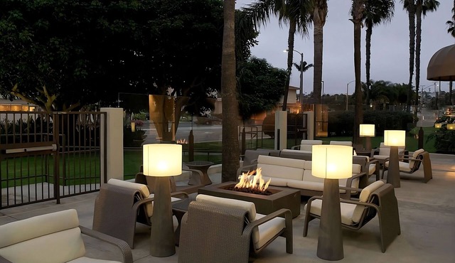 Enjoy Sun & Sightseeing! 3 Relaxing Units with Private Balcony! Pet-friendly
