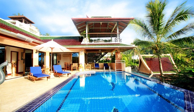 Enjoy this fabulous Luxury 4 bed villa with personal chef, staff and pool