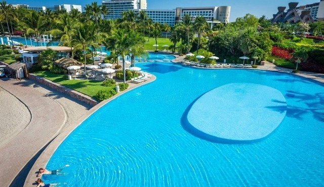 Enjoy your stay at Vidanta World in Nuevo Vallarta with WiFi, AC, fitness room