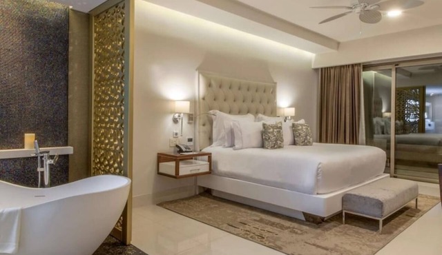 Enjoy your vacation stay in a 5 diamond hotel in Cabo San Lucas.