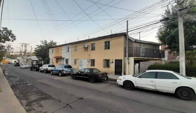 Entire apartment 5 minutes from the USA