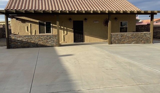 Entire Home- Yuma Foothills w/RV Hook ups