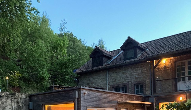 Eppeltree Hideaway Cabin, Comfy & Romantic Stay for Couples in Nature in Eppeldorf
