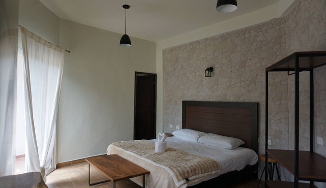 Espacious lake view bedrooms in a quite Village of Bacalar Lake! Non turistic.