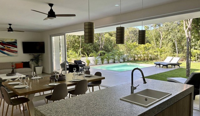 Estrella del Mar near XPU-HA new Villa in jungle beach club included