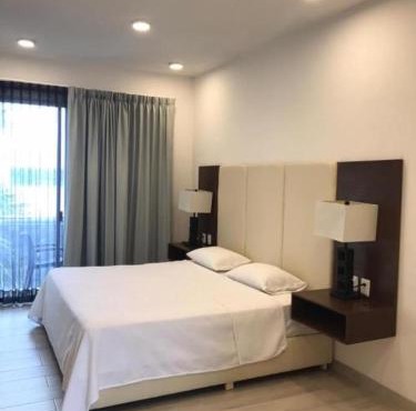 Estudio en Puerto Aventuras, Condominio con Alberca # 202