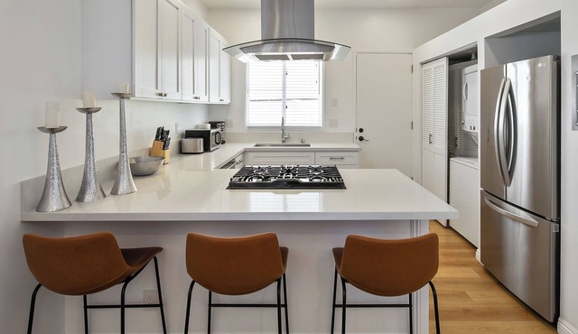 Exclusive 2BD 3BA with Balcony