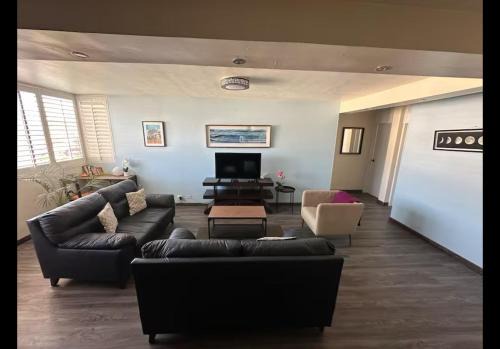 Exclusive condominium close to the border