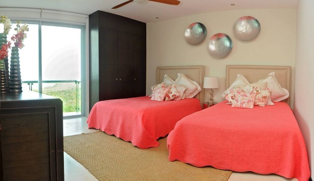 EXCLUSIVO CONDO ZH CANCUN.FRENTE AL MAR DE CANCUN.