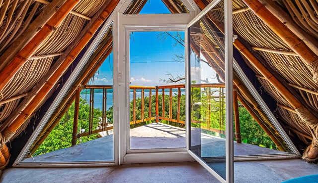 Experience Coastal Bliss in Isla Navidad - Stunning Waterviews