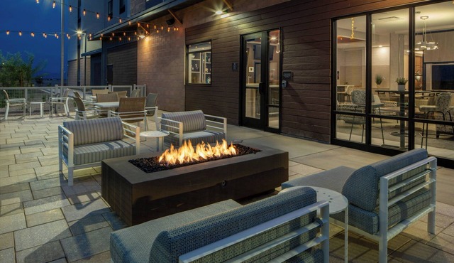 Fairfield By Marriott Inn & Suites Surprise Prasada