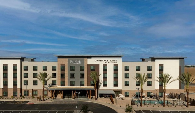 Fairfield Inn & Suites Surprise Prasada