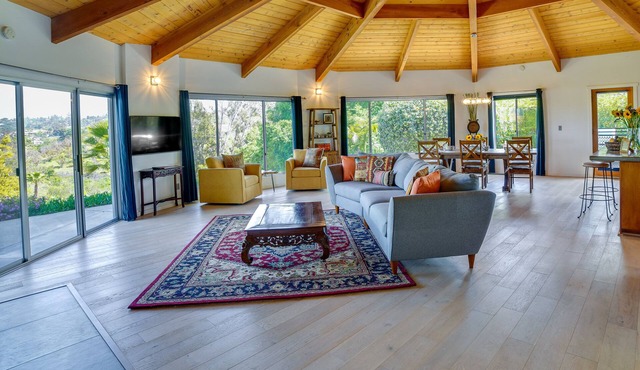 Fallbrook Home w/Mountain Views: Close to Hiking!