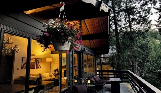 Fam+Pet Friendly - Peaceful Cozy Chalet Near Town