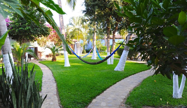 Family apartment, 2 BRs w/kitchen, ionization system pool, private gardens, yoga