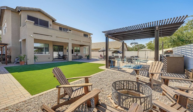 Family-Friendly Retreat w/Pool - Near Westgate!