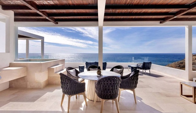 Fine Seafront Penthouse Steps From Cerritos Beach