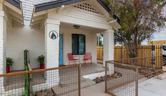 Fire Element Cozy 2bed 1bath in Downtown Phx