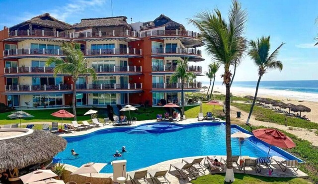 Four bedroom, ocean front, Vivo Resorts, Palmarito