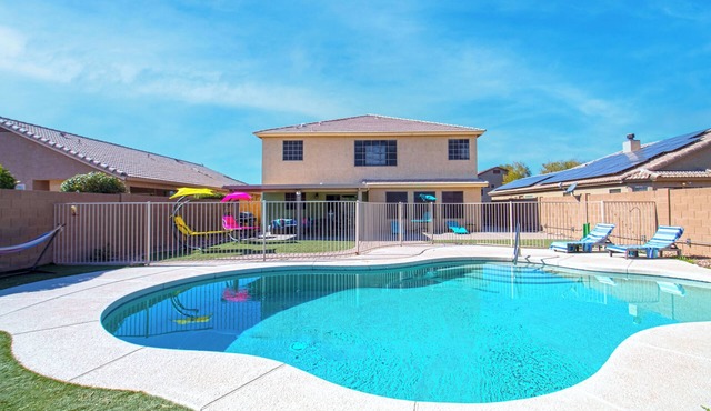 Free Pool Heat - Piano - King Bed - Air Hockey