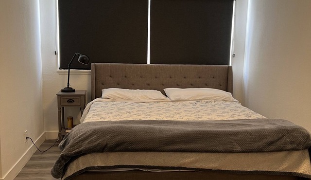 Fully remodeled 2+2 palisades apartment