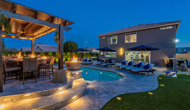 Gangster 7BR/4 bath/ w250k yard/ Heated Pool/ Arcade/ GameRoom-Dupe SC