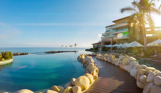 Garza Blanca Preserve Resort & Spa - 3 BR suite