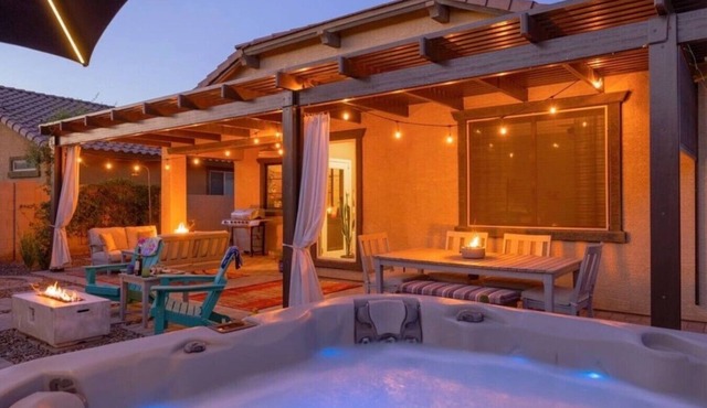 Gilbert Getaway- Hot Tub, Fire Pit & Office