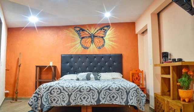 GOLDEN WINGS SUITE