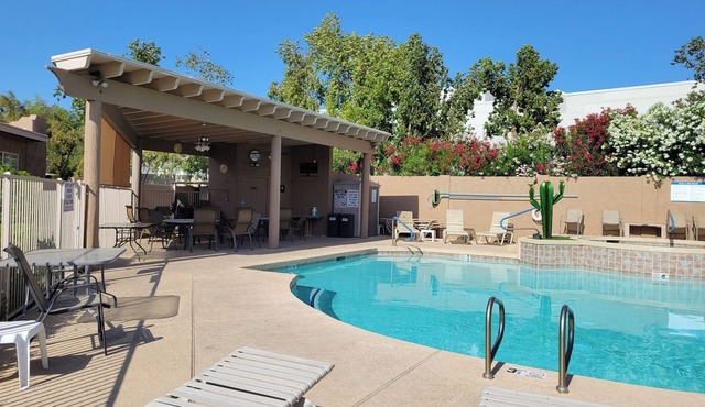 Golf course condo 2/2.5 baths Gated community with 5 miles of everything!