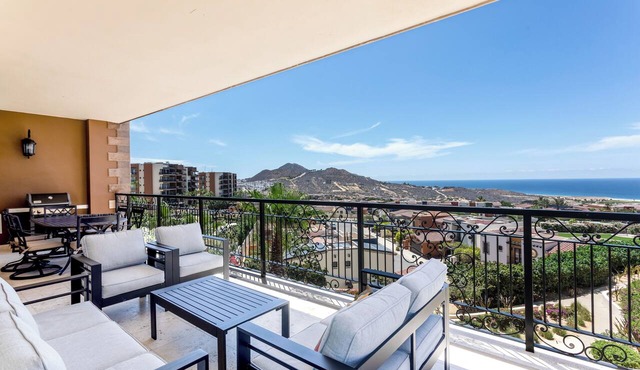 Golf Resort Condo w/Ocean Views at Cabo Quivira