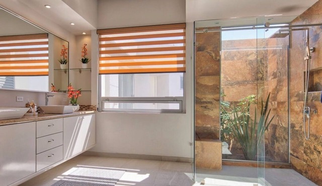 Gorgeous 3 bed/3bath home in the heart of Ensenada!