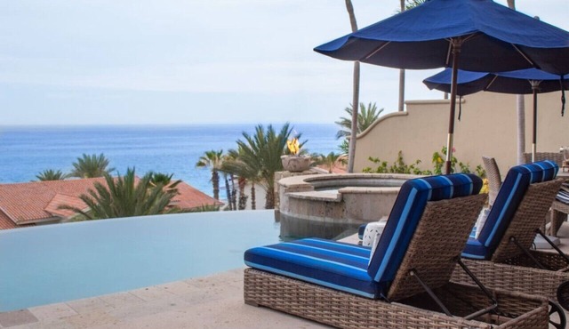 Gorgeous Palmilla Villa 5 BR Golf Cart