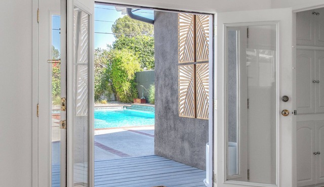 Gorgeous Valley Village Retreat w/Giant Pool - UNFURNISHED but can be furnished