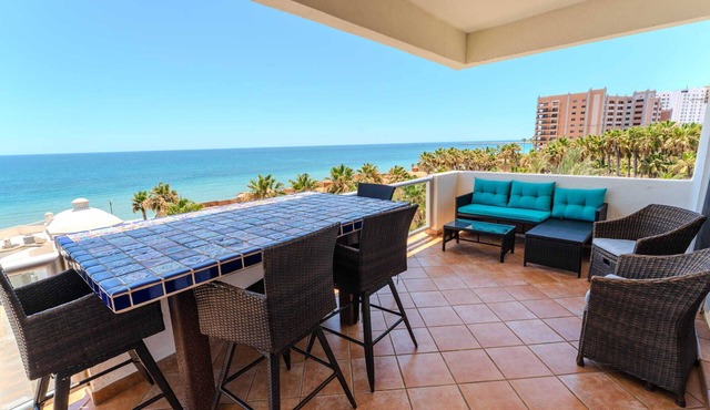 Grande 405, Las Palmas Resort
