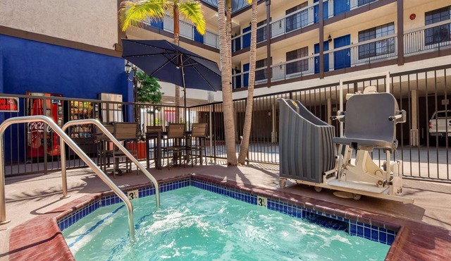 Great Location for Exploring Venice and Santa Monica