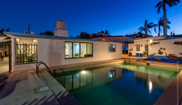 Great Rental for Families and Small Groups in Downtown Cabo San Lucas