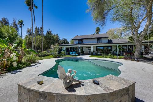 Group Getaway: Luxe Riverfront Gem in Los Fresnos!