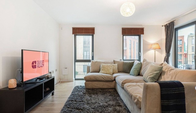 GuestReady - Charming London retreat with balcony