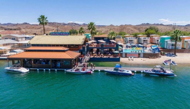 Guitars & Tiki Bars, Roadrunner Resort