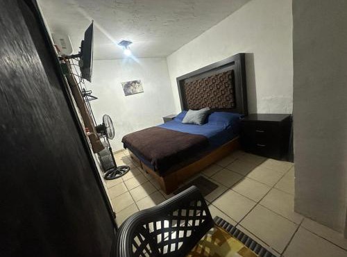 Habitación con sanitario privado cerca del aeropuerto
