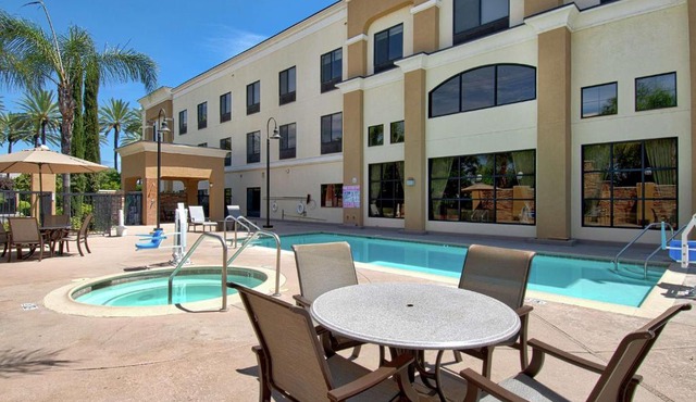 Hampton Inn & Suites by Hilton Hemet Menifee Murrieta