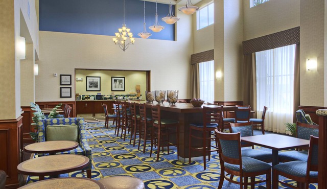 Hampton Inn & Suites Ridgecrest