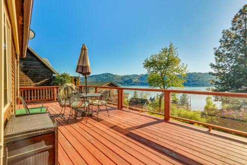 Harrison Home w/Grill & Lake Views: Walk to Town!