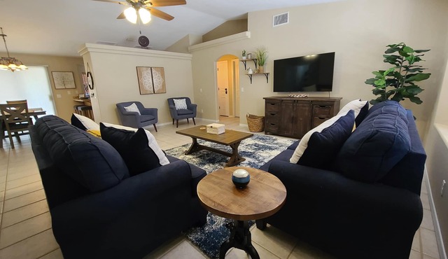 Havasu Haven - Open space and newly renovated