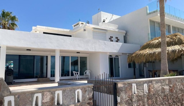 Have a delightful stay in Casa Xol y Mar